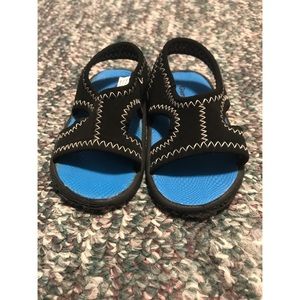 Sandals size 3 ‼️